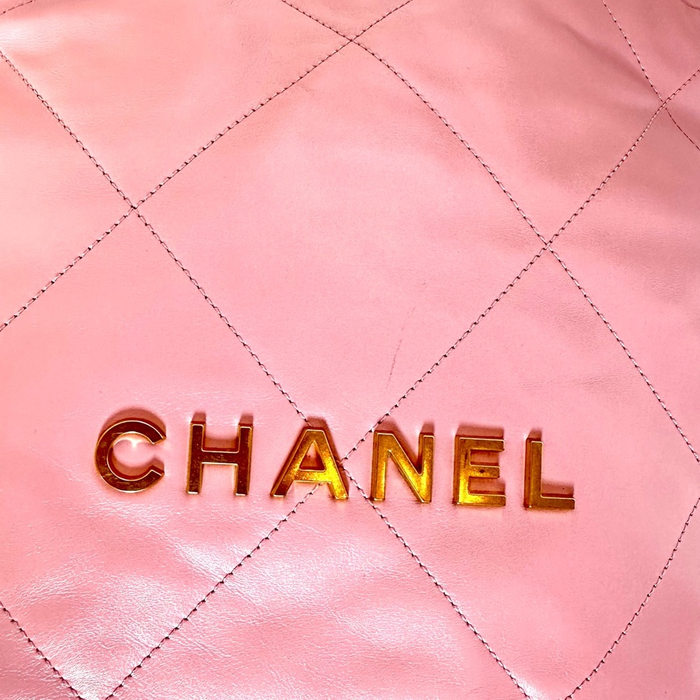 EUC Chanel Small 22 Bag Pink Calfskin Antique Gold Hardware - Picture 7 of 16